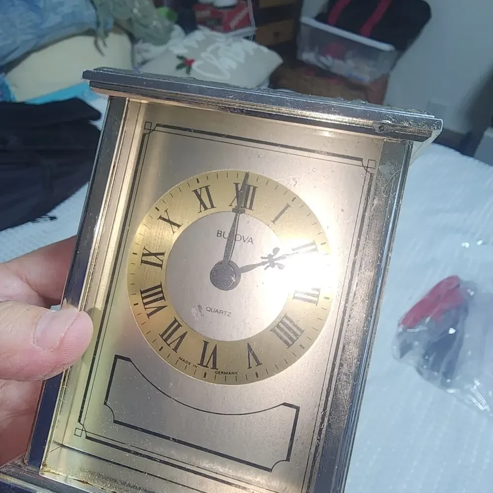 VINTAGE BULOVA EUC RETRO METAL MANTEL CLOCK